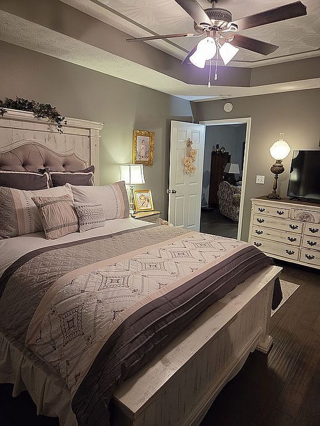 Additional photo 1 of property located at 113 Twin Oaks Dr