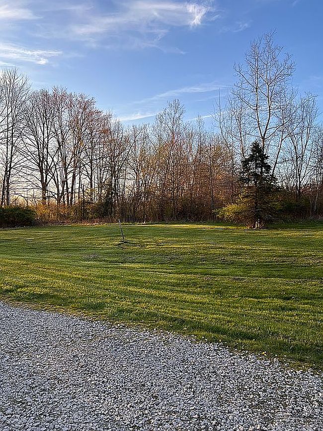 Photo of 77 Pew Rd, Mercer, PA
