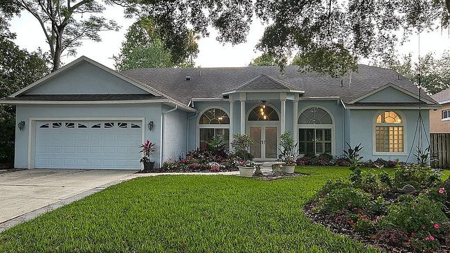 Photo of 1600 Twin Oaks Cir, Oviedo, FL