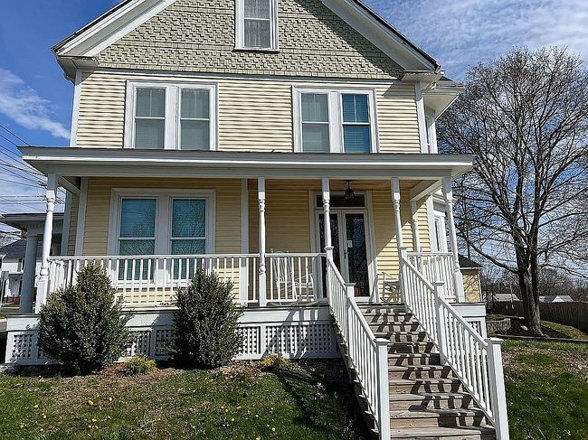 Image of 423 French St