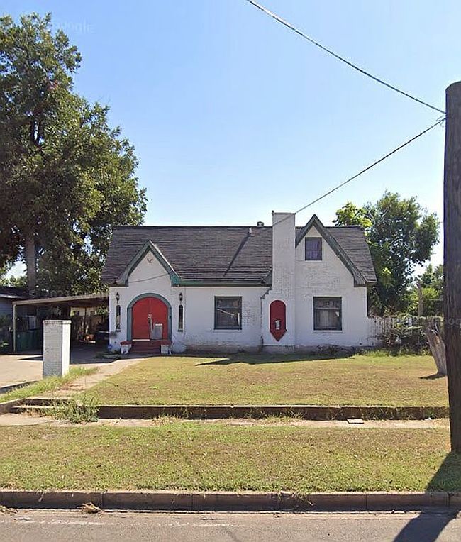Image of 2515 Texas St