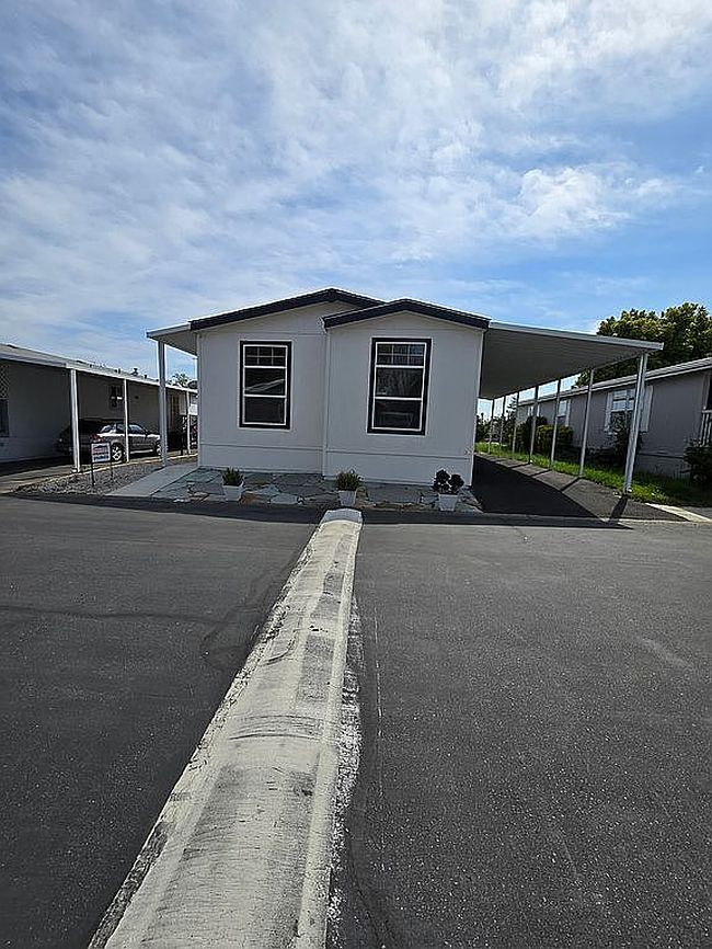 Photo of 6154 S Walnut St Space 18, Loomis, CA