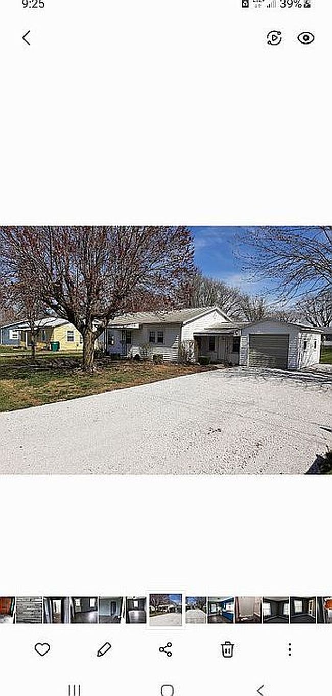 Photo of 200 Nw 3rd St, Casey, IL