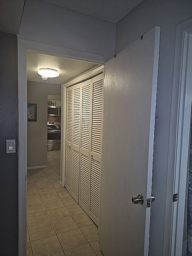 Photo of 2200 Ne 33rd Ave Apt 6E, Fort Lauderdale, FL
