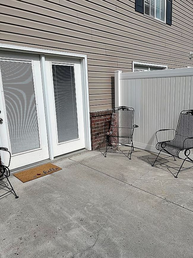 Image of 483 Pheasant Ridge Dr Apt C
