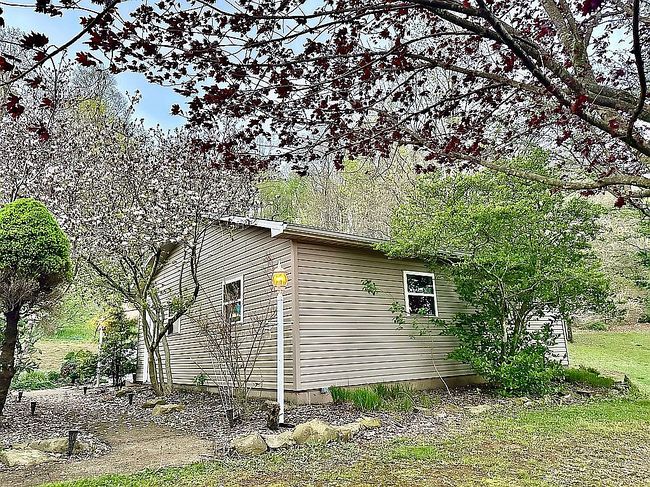 Photo of 147 Timber Ridge Dr, Buckhannon, WV