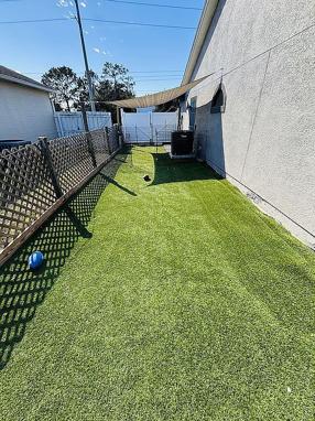 Image of 1464 Howland Blvd
