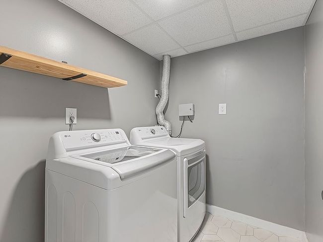 Additional photo 3 of property located at 44 S 300 E