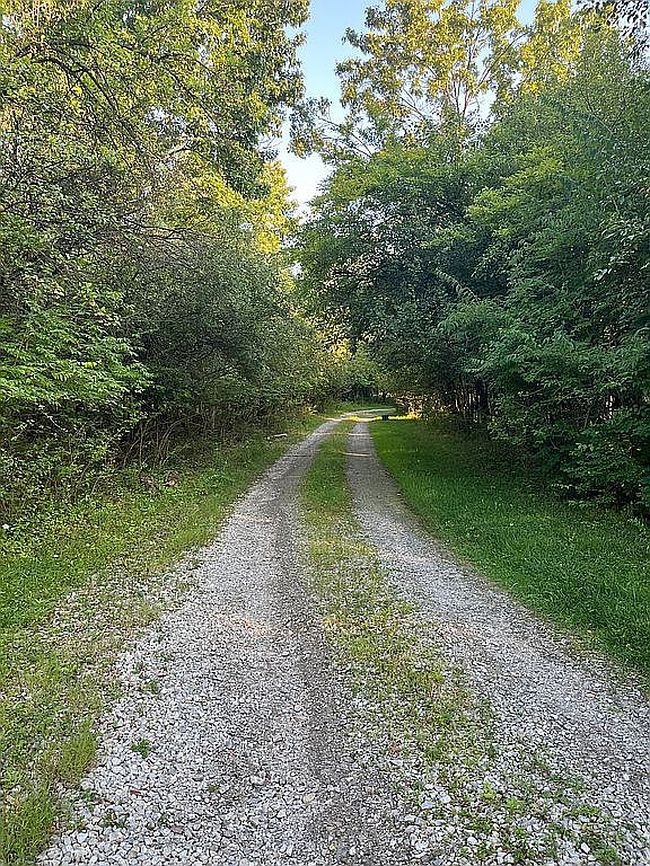 Photo of 26056 Farmbrook Rd, Southfield, MI