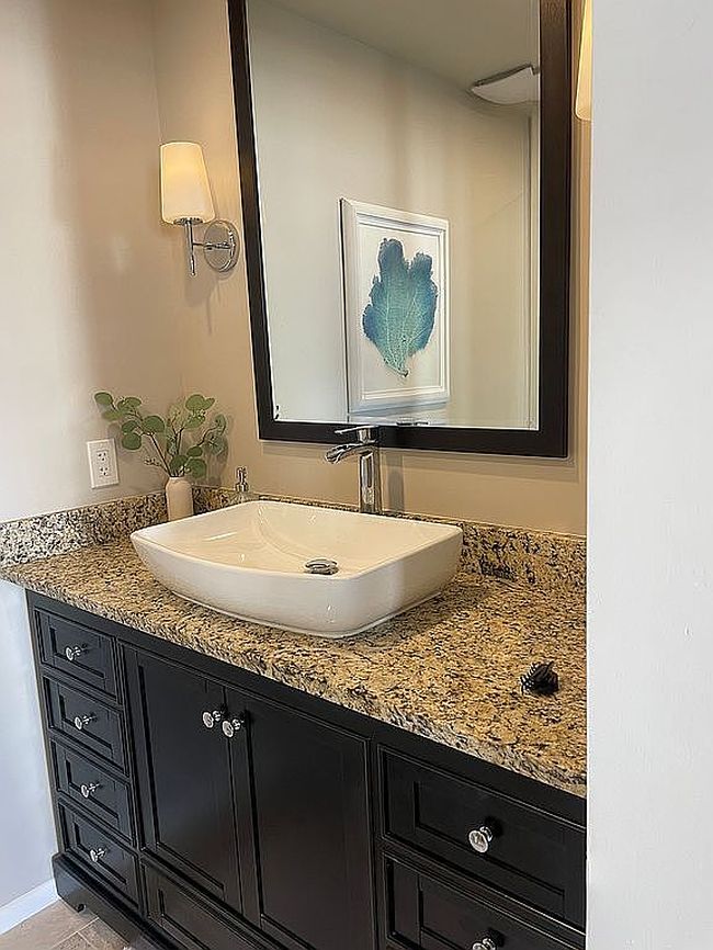 Image of 2350 W 1st St Apt 802