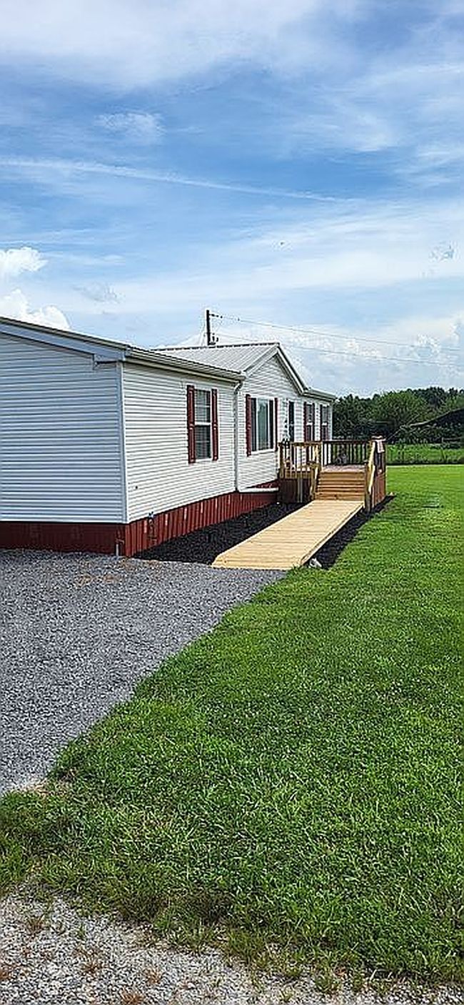 Photo of 3492 Claytontown Rd, Buchanan, TN