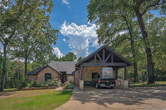 Photo of 776 Big Woods Rd