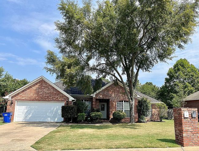 Image of 10 Breckenridge Dr