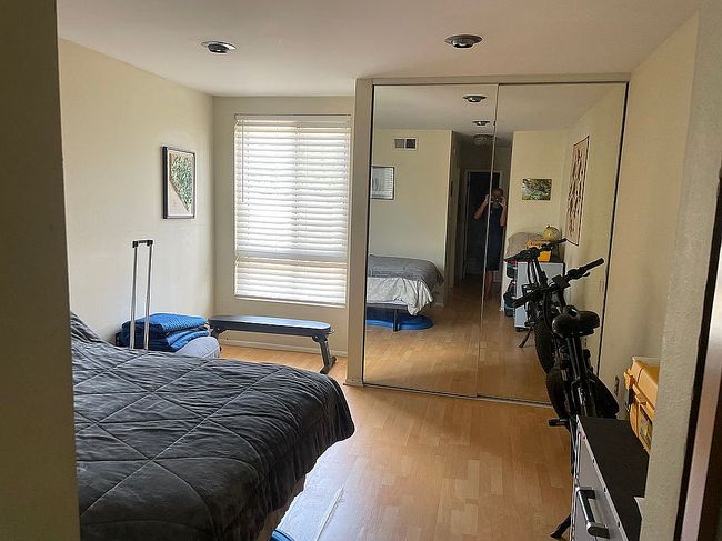 Photo of 5257 Radford Ave, Valley Village, CA