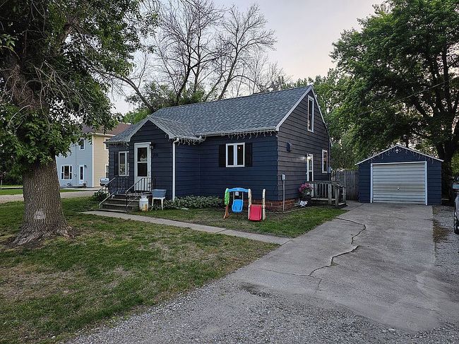 Photo of 208 S 1st St, Thornton, IA
