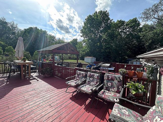 Image of 141 Hoover St