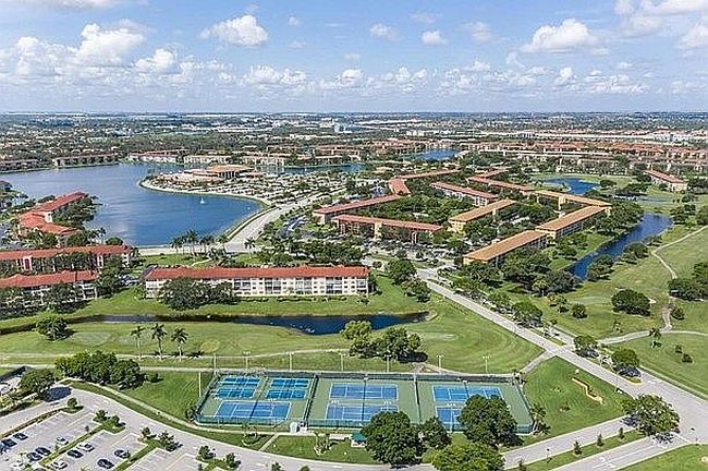 Photo of 1000 Sw 125th Ave Apt N412, Pembroke Pines, FL