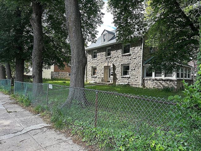 Additional photo 3 of property located at 5339 Spruce St