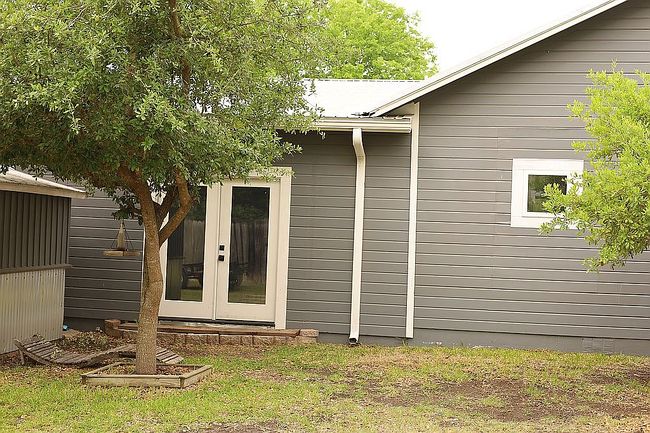Image of 1409 Burns Blvd