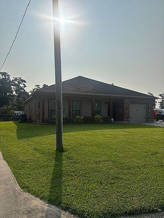 Image of 1223 Teche Rd