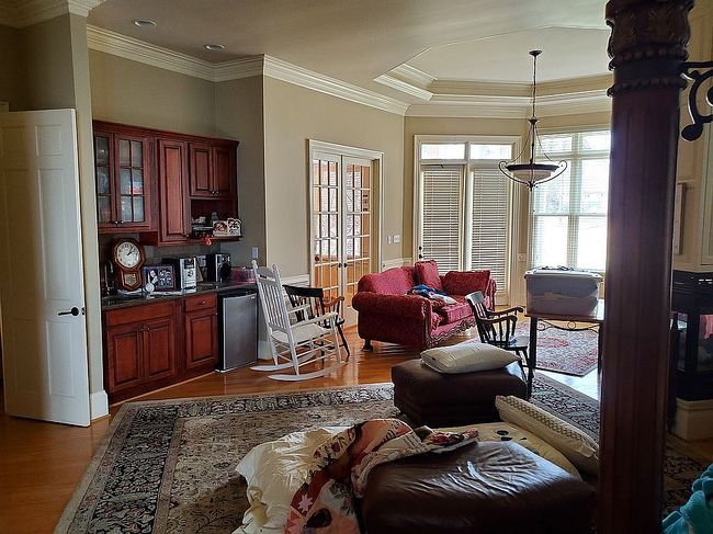 Preview of property located at 12908 Anglewood Ct