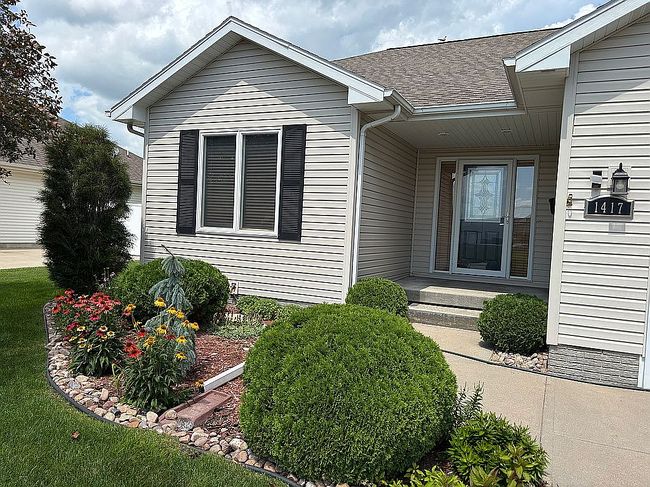 Photo of 1417 Mansfield Rd, Grand Island, NE
