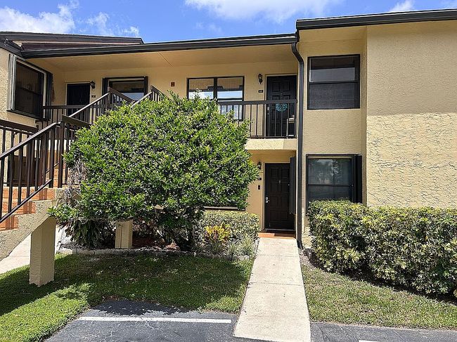 Photo of 4696 Lucerne Lakes Blvd Unit 102, Lake Worth, FL