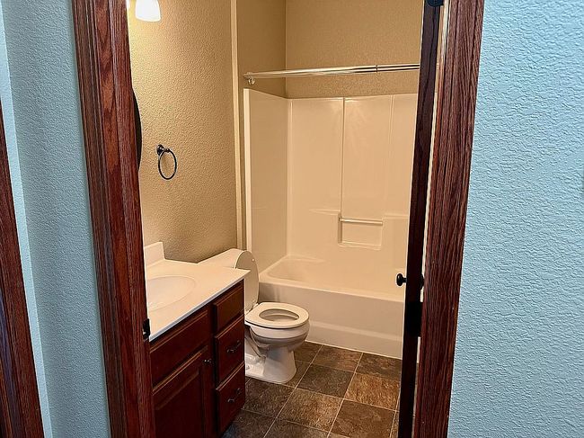 Photo of 822 Escalade Ln Se, Owatonna, MN