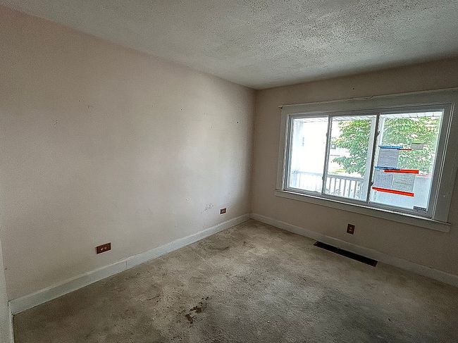 Additional photo 3 of property located at 3162 W 104th St