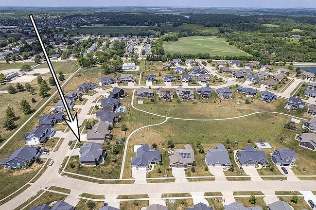 Photo of 300 Whitman Ave, North Liberty, IA