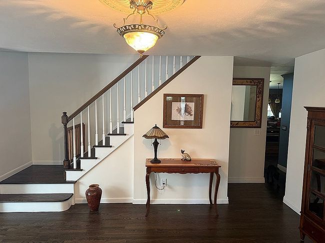 Photo of 8 Saddlebrook Ct