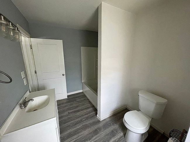 Additional photo 2 of property located at 3912 Larson Ave