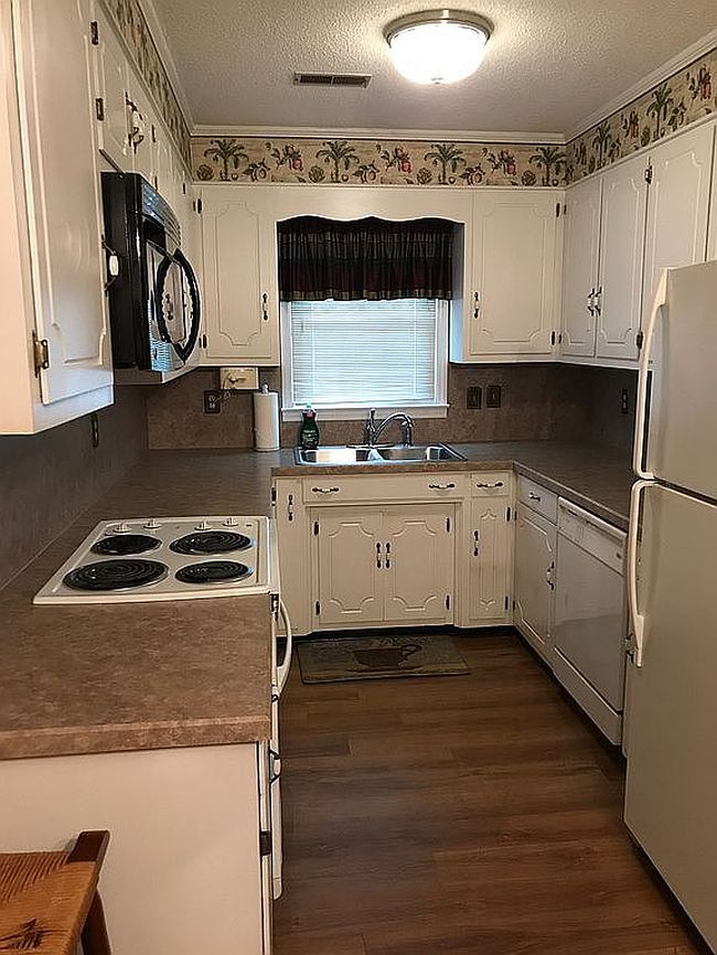 Photo of 323 N Aspen St, Lincolnton, NC