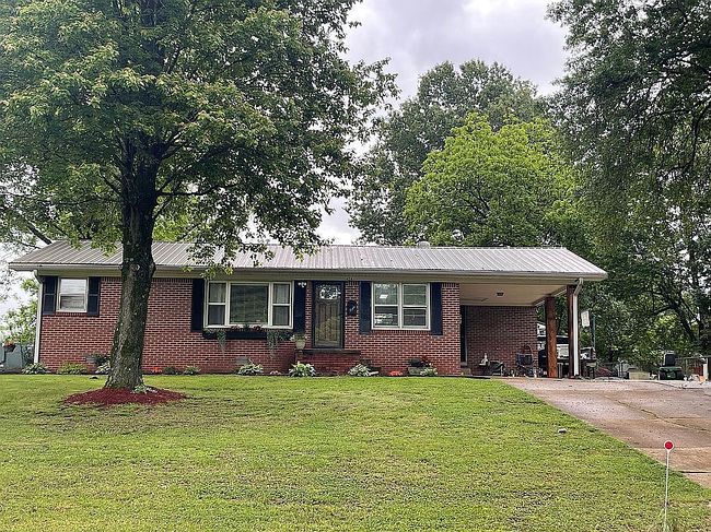 Photo of 424 Evergreen St, Greenfield, TN