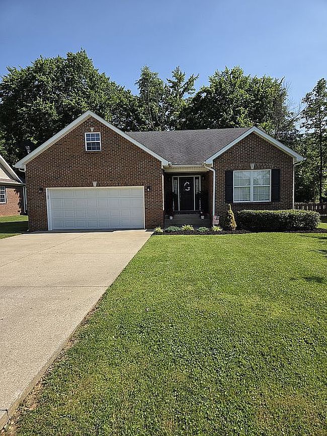 Photo of 113 Twin Oaks Dr, Bardstown, KY