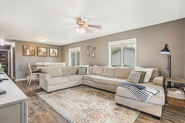 Photo of 500 W 2nd St, Dell Rapids, SD