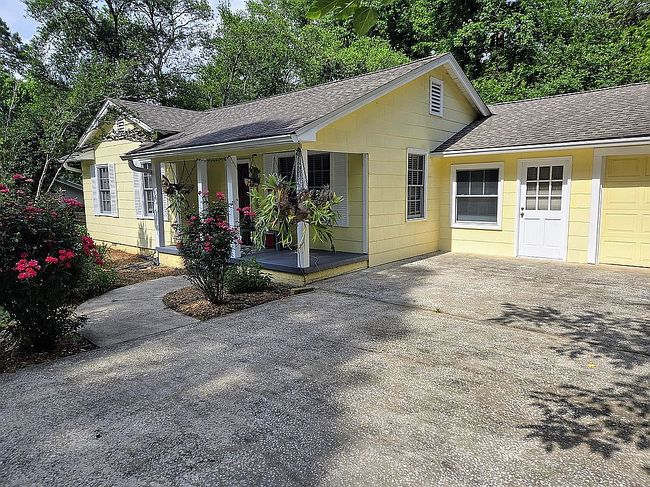 Additional photo 1 of property located at 1111 Carraway St