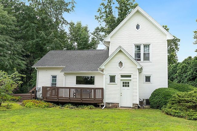 Photo of 2199 County Road 27, Waterloo, IN