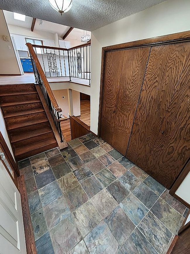 Photo of 1180 Hathaway Ln Ne, Fridley, MN