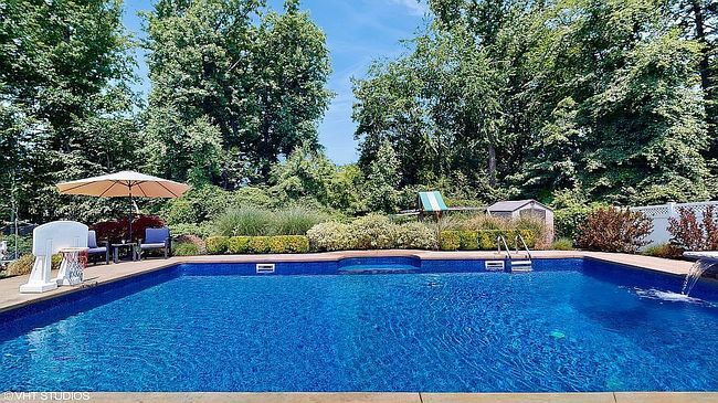 Image of 45 Minuteman Cir