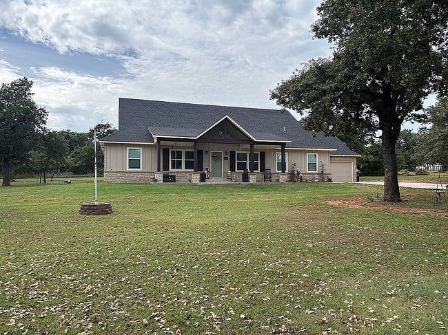 Photo of 2152 County Street 2986