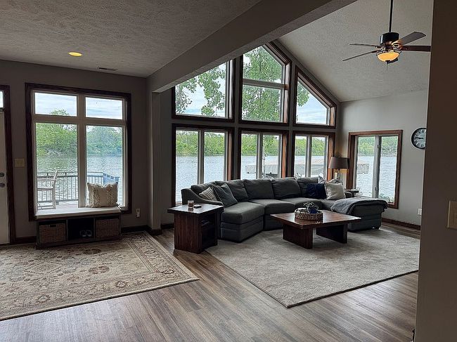 Image of 31808 W Lake Park Dr