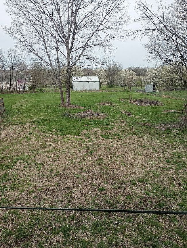 Image of 106 N 5th St