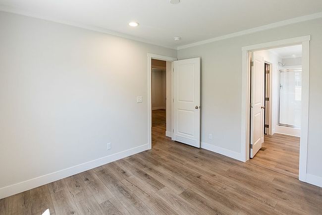 Photo of 44 E Emerald Ave, Franklin, NC