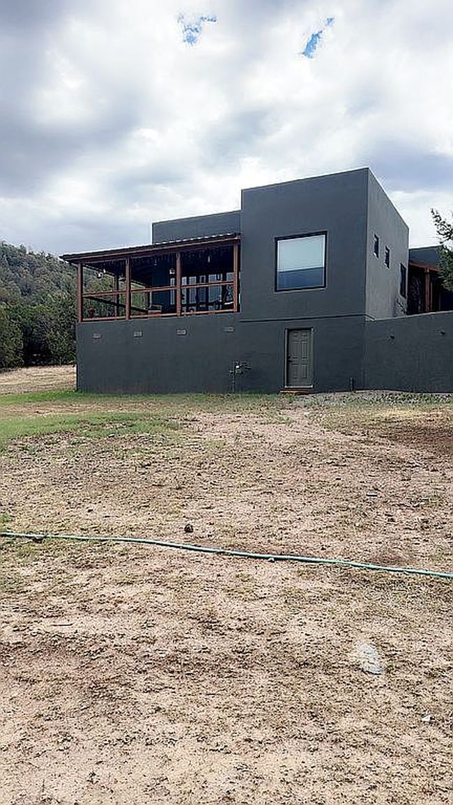 Additional photo 1 of property located at 105 Parkway Dr