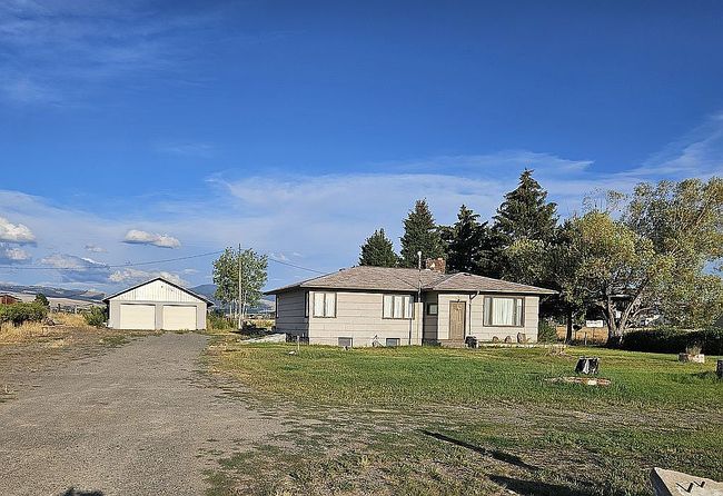 Photo of 1116 N Frontage Rd