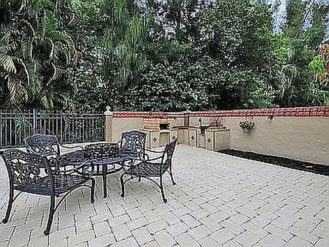 Photo of 9441 Old Pine Rd, Boca Raton, FL