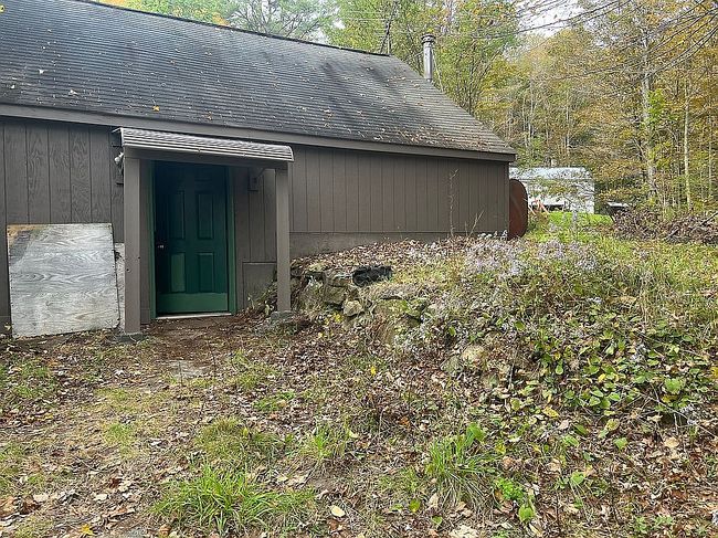 Image of 1 Sharon Ln