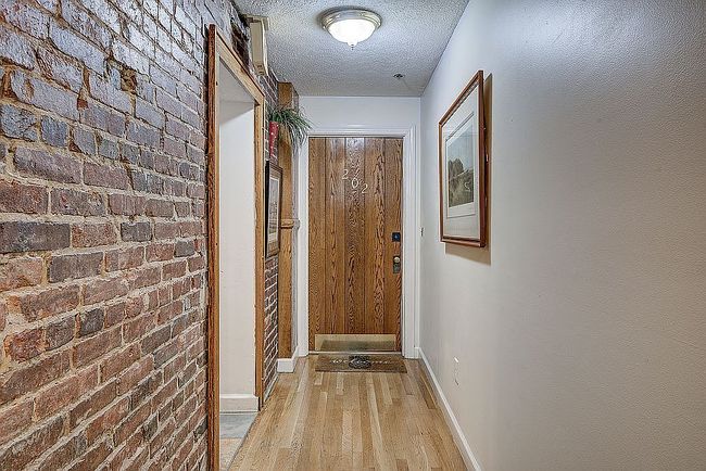 Image of 414 S Roan St Apt 202