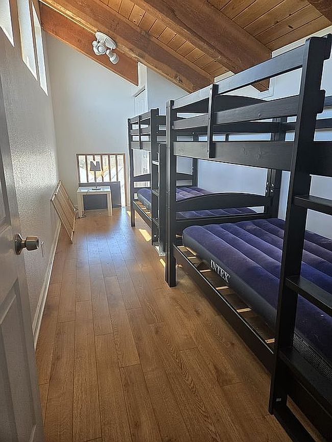 Photo of 3261 Oregon St, Weaverville, CA